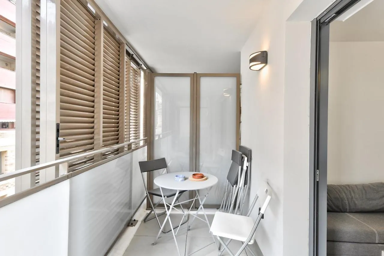 Apartmán Charmant T1 Avec Terrasse Vue Sur La Major Marseille